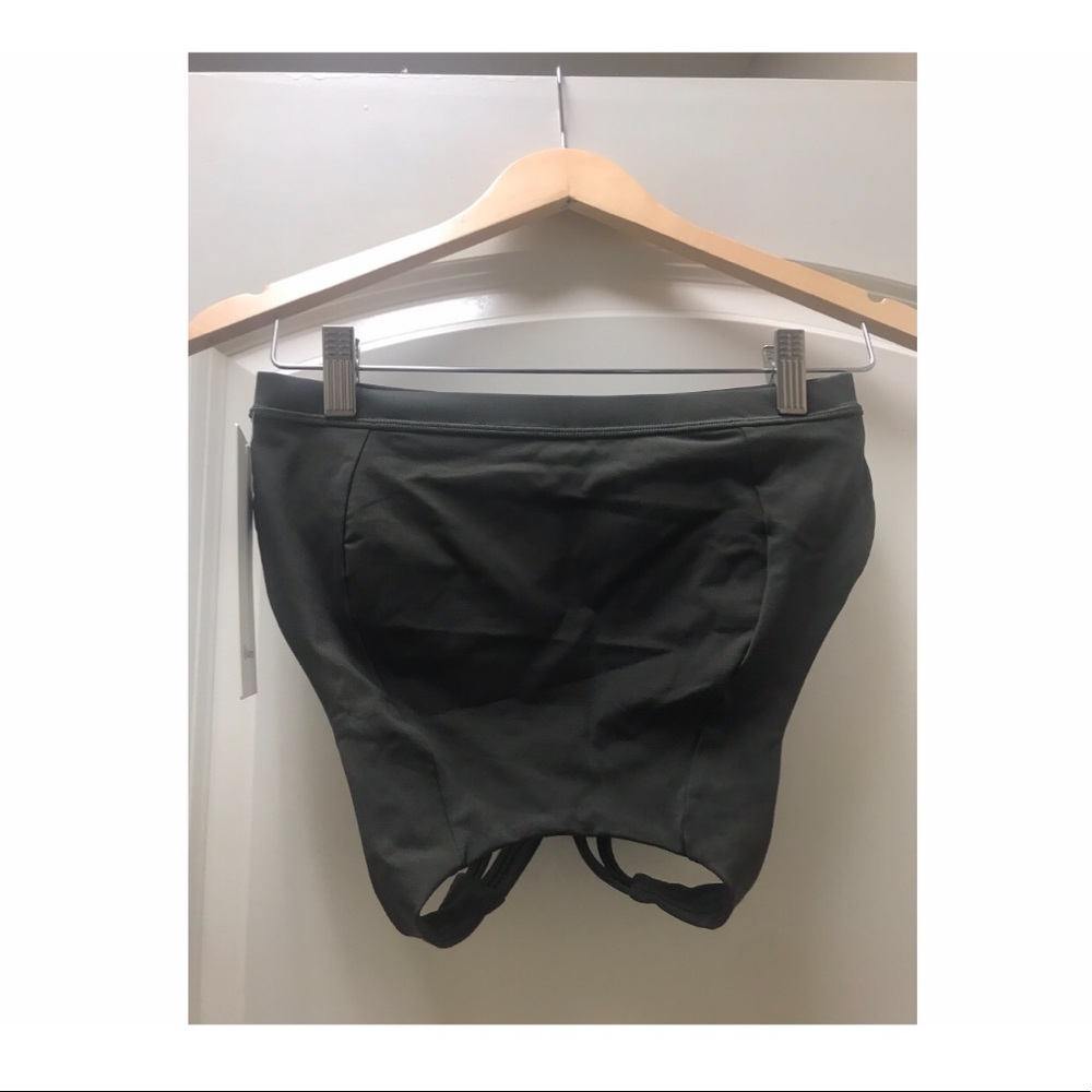 LuLuLemon Free to be Serene Bra Highneck NWT